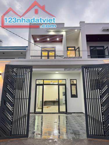 BÁN NHÀ GẦN BỬU LONG SỔ RIÊNG THỔ CƯ,CHỈ CẦN 600TRIỆU NHẬN NHÀ NGAY