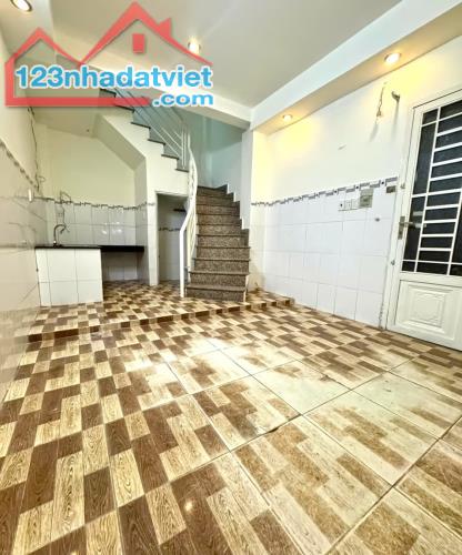 Hàng hiếm - Nhà 2 lầu hẻm 1041 Trần Xuân Soạn, Tân Hưng, Quận 7 - 2