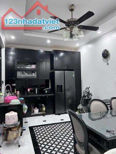 BÁN NHÀ GIÁP NHỊ – LÔ GÓC – THIẾT KẾ BIỆT THỰ - 77M2  – GIÁ CHỈ CÒN 13.3 TỶ - 3