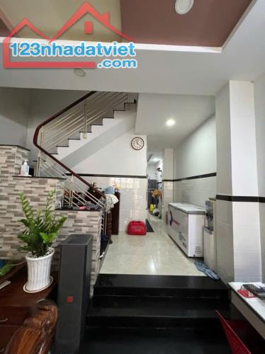 BÁN NHÀ 95m2, 3 Tầng, 2PN, 2WC, Tân Thới Nhất 12, Q12 - 8.5 tỷ, Sổ Hồng - 1