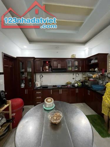 BÁN NHÀ 95m2, 3 Tầng, 2PN, 2WC, Tân Thới Nhất 12, Q12 - 8.5 tỷ, Sổ Hồng - 2