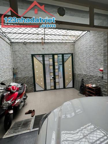 BÁN NHÀ 95m2, 3 Tầng, 2PN, 2WC, Tân Thới Nhất 12, Q12 - 8.5 tỷ, Sổ Hồng - 3