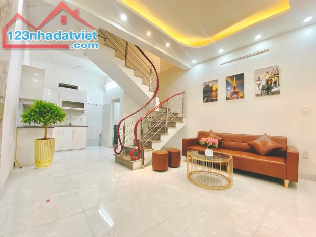 BÁN NHÀ MẶT NGÕ 169 TRẦN NGUYÊN HÃN NGAY CAO ĐẲNG Y HẢI PHÒNG
