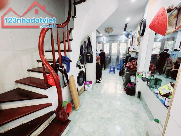 Bán Nhà Ao Sen 26M x 5T Giá 9,5 Tỷ. Ô tô tránh, Kinh Doanh, Vị Trí Đẹp - 3
