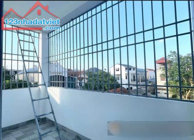 DUY NHẤT 1 CĂN DƯỚI 3.5 TỶ!Chính chủ bán nhà ngay Ubnd La Phù HĐức, sổ hồng mặt tiền 4.26m - 3