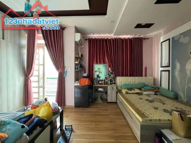 BÁN NHÀ CHÍNH CHỦ - CHỦ NHÀ CẦN VỐN KINH DOANH! GIÁ 3 TỶ 150, 60m2, LÊ VĂN SỸ, SHR - 1