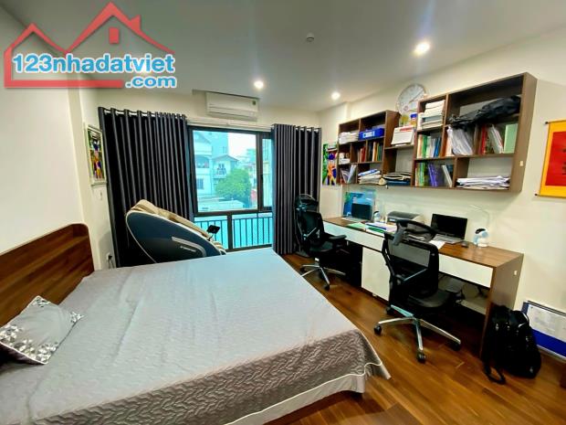 BÁN NHÀ ĐƯỜNG PHƯƠNG CANH 61M2 5T DÂN XÂY, ÔTÔ ĐỖ CỬA, 10M RA PHỐ, NT NHẬP KHẨU, Ở NGAY!