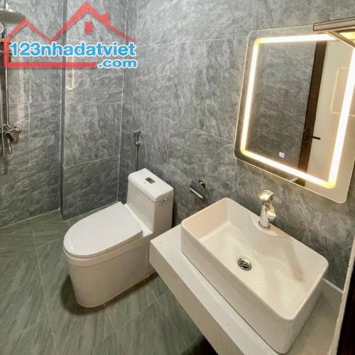 BÁN NHÀ PHÂN LÔ VĂN CHƯƠNG. 8 tỷ 30m2 6t thang máy, nhà mới tinh, sát phố, ô tô vào nhà - 2