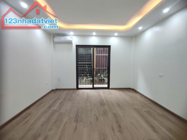 Bán Nhà Hà Trì 5 Tầng, Mặt Tiền 4,5m Nhà Xây Mới Thiết Kế Đẹp Ở Luôn Giá 6,8 Tỷ - 3