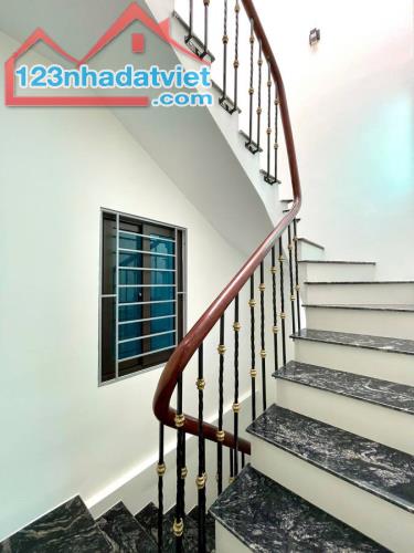Bán nhà trung tâm Đống Đa 24m2x4 tầng 3 ngủ full nội thất về ở ngay 4.85 tỷ - 1