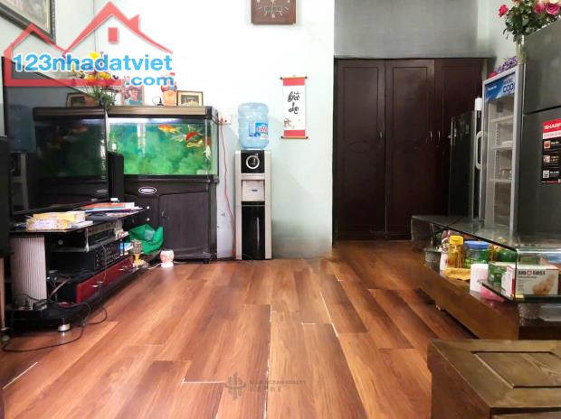 Bán nhà lô góc ngõ Thái Hà, 30m2x5 tầng, kinh doanh sầm uất, nhỉnh 11 tỷ