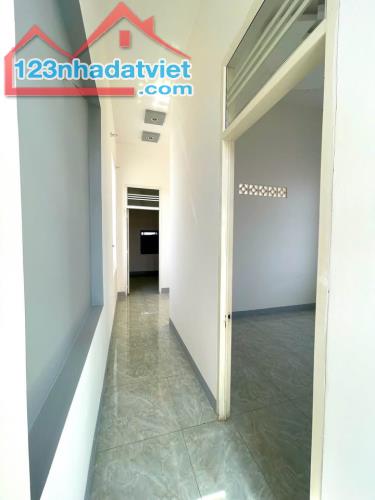Nhà hẻm Đường Nhựa Ô TÔ cấp 1 Hùng Vương giữa khu dân cư đông đúc... - 3