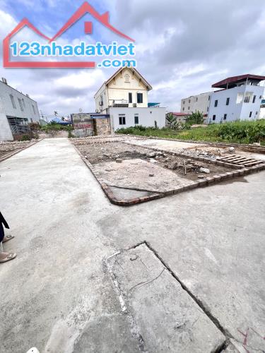 Chỉ 1.4x tỷ lô góc Hoa Động - Thuỷ Nguyên ✅sát đường 203 đẹp k lỗi lầm nhỏ.