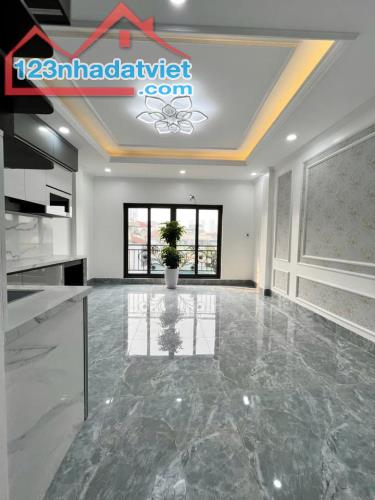 Siêu rẻ! Nhà Khương Đình, Thanh Xuân-35m2x6T-Thang máy-Chỉ 7.5 Tỷ.