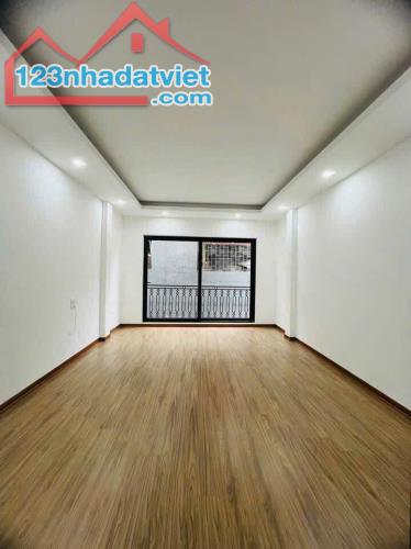 Đống Đa 35m2 x 6 tầng thang máy xây mới. Cách Ô tô hơn 50M. - 2