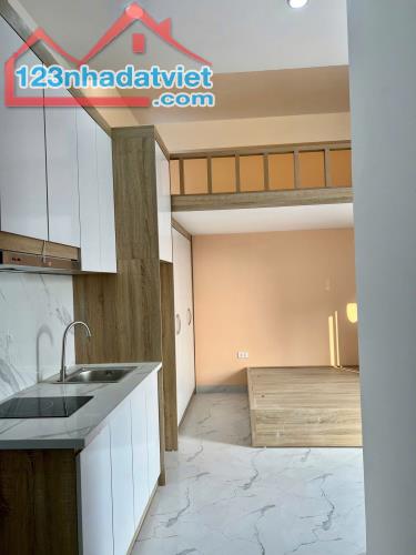 CCMN PHƯƠNG LIỆT 7 TẦNG THANG MÁY - 24 PHÒNG DT 90m2 7 tầng Giá 25.5 tỷ - 1