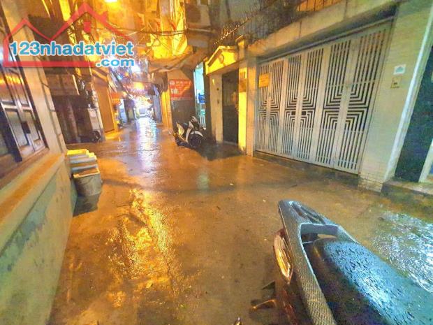 NHÀ KHƯƠNG ĐÌNH - Ô TÔ - KINH DOANH DT 41m2 5 tầng mặt tiền 3.6 tỷ giá 11.5 tỷ. - 2