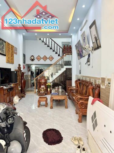 MẶT TIỀN KINH DOANH - GIÁP NGUYỄN OANH & NG.V.LƯỢNG - ĐG 6M THÔNG - 60M² - 3 TẦNG - 1