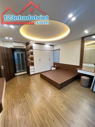 Tôi bán nhà ngõ 61 Vạn Phúc ô tô đỗ cạnh Him Lam Vạn Phúc 40m2 chỉ hơn 7 tỷ. LH 0989626116 - 1