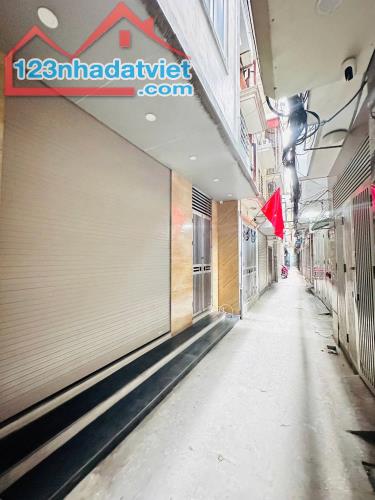 BÁN NHÀ CẦU GIẤY – 46m² – 4 TẦNG – MT 5.2m – NGÕ 3 GÁC – 11.6 TỶ