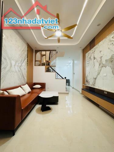Phân Lô BCA - Gần Phố - Oto - 44m, 4 Tâng. Chỉ 13.2 Tỷ - Bùi Xương Trạch, Thanh Xuân. - 1
