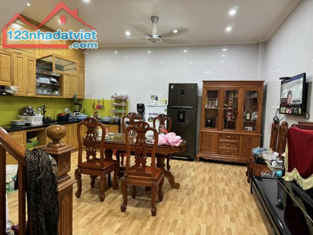 NHÀ BIÊN GIANG ĐƯỜNG TRỤC CHÍNH 2ÔTÔ TRÁNH KINH DOANH - 1