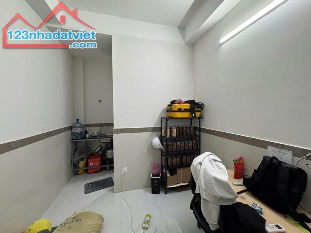 Căn hộ dịch vụ ngay chợ Rạch Ông 6 tầng Mới keng 140m2 chỉ 9 tỷ 8 - 2