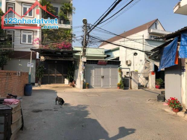 QUẬN 12 ÔTÔ ĐỖ CỬA - HẺM RỘNG SẠCH THOÁNG - 68M2 NHỈNH 3 TỶ - SỔ VUÔNG VỨC