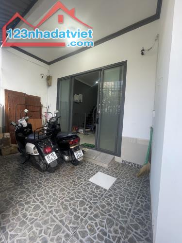 Nhà trệt lầu hẻm 1/ đường số 2 P.Tam Phú gần chợ Tam Hà giá nhỉnh 3.9 tỷ - 3