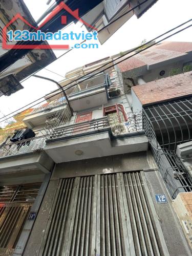 BÁN NHÀ DÒNG TIỀN TRUNG KÍNH – CẦU GIẤY – 42M² x 4 TẦNG – 7 PHÒNG KHÉP KÍN – DOANH THU
