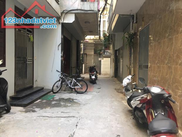 Duy nhất 1 căn Xuân La có thang máy gần ô tô 2p ra Hồ Tây 40m*6T đủ nội thất mới ở luôn - 5