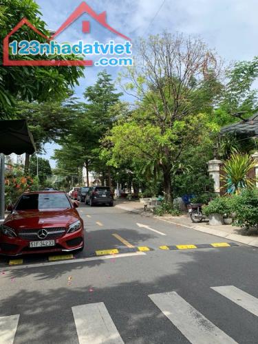 Bán nhà khu cityland phường 5 gò vấp xe hơi ngủ nhà 100m2 nhà 5 tầng ngang 5m chỉ 26,5 tỷ