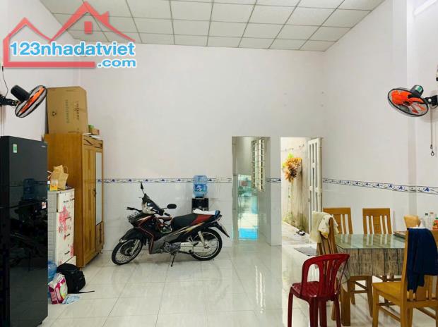 Bán nhà 173m2 sổ riêng, full thổ cư, 3 tỷ 679 triệu, chợ Phú Thọ, kp5 Trảng Dài. - 1