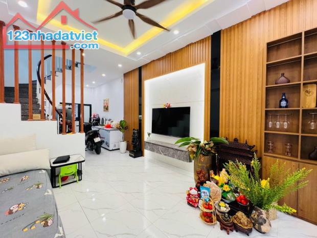 Nhà đẹp trung tâm quận Thanh Xuân - nhỉnh 9 tỷ - 3