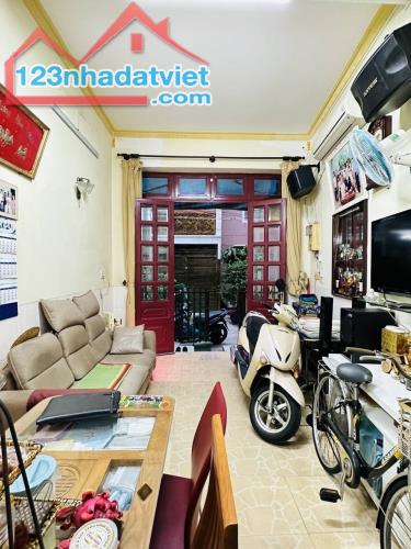 Bán nhà 57m2, Hẻm xe tải 6m Đường Huỳnh Thiện Lộc, Quận Tân Phú - 1