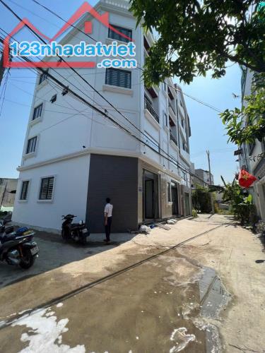 CĂN GÓC THOÁNG, 5.5X10M, XÂY FULL 4 LẦU, HẺM XE HƠI, NỘI THẤT XỊN