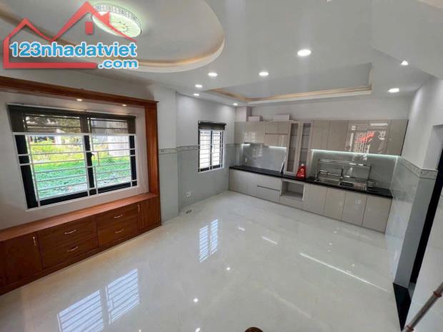 CĂN GÓC THOÁNG, 5.5X10M, XÂY FULL 4 LẦU, HẺM XE HƠI, NỘI THẤT XỊN - 3
