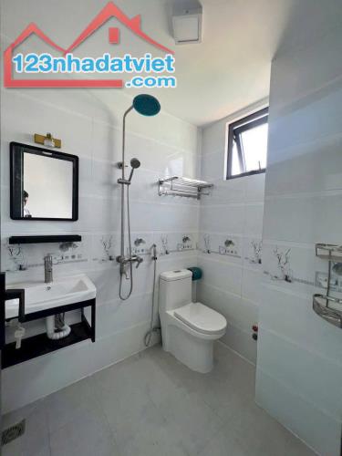 CĂN GÓC THOÁNG, 5.5X10M, XÂY FULL 4 LẦU, HẺM XE HƠI, NỘI THẤT XỊN - 4