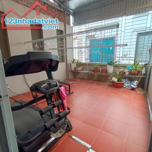 Bán nhà đẹp Khương Trung – Thanh Xuân, 57m² x 4 tầng, gần Đầm Hồng, full nội thất – 9.5 tỷ - 2