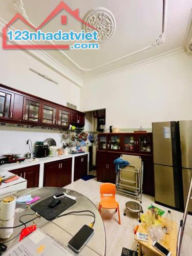 🔥 Bán nhà 2 tầng hẻm 4m đường Hoàng Bật Đạt, DT: 52m2, nhỉnh 4 tỷ - 2