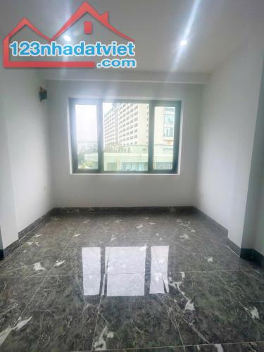 (THANG MÁY) Bán nhà phân lô Nguyễn Chí Thanh 51mx5T Otô tránh vỉa hè KDVP sổ vuông 16.2 tỷ - 2