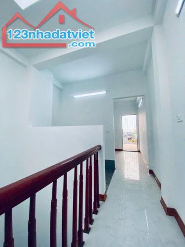 THẬT KHÔNG TƯỞNG NHÀ 5T HÀ ĐÔNG LẠI ĐẸP VÀ HẠT DẺ NHƯ NÀY, Ô TÔ ĐỖ NHỈNH 4TY. - 2