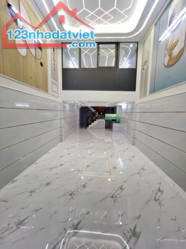 🏡 Nhà 4 tầng, Hẻm xe hơi 5m, Cạnh Đầm Sen, 56m2, nhỉnh 5 tỷ