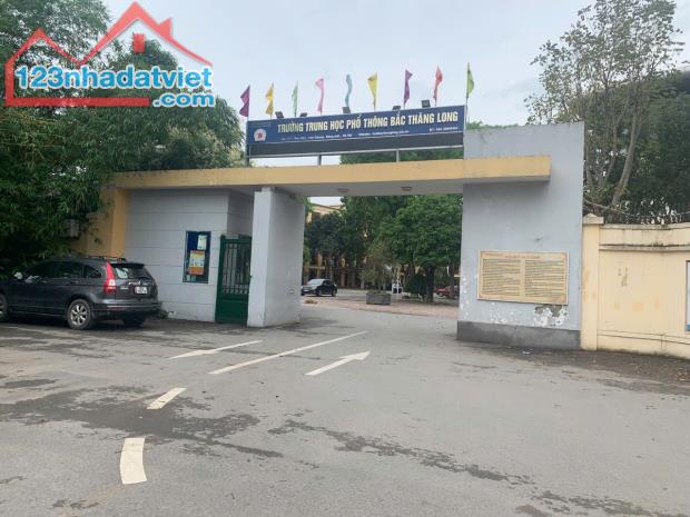 Siêu hiếm! Chính chủ gửi mảnh đất 45m2 Hậu Dưỡng, Gần trục kinh doanh, ngõ ô tô 3.35 tỉ