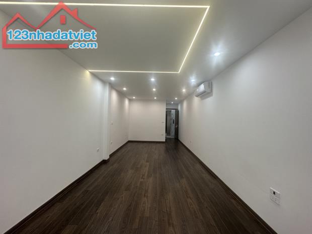 HỘ KHẨU TỨ LIÊN - MẶT NGÕ THÔNG  - OTO VÀO NHÀ - 6 TẦNG THANG MÁY - KINH DOANH TỐT - 48M - 3