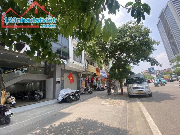 Bán tòa văn phòng mặt phố Đống Đa, 92m*7 tầng, mt 7m, 66 tỷ, thang máy, vỉa hè, kinh doanh
