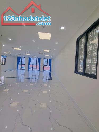 Bán tòa văn phòng mặt phố Đống Đa, 92m*7 tầng, mt 7m, 66 tỷ, thang máy, vỉa hè, kinh doanh - 4