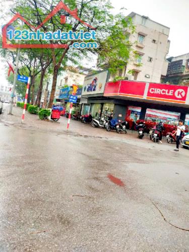 BÁN NHÀ 4 TẦNG, 60M² – BỒ ĐỀ, LONG BIÊN – GẦN PHỐ CỔ – Ô TÔ ĐỖ CỬA – GIÁ 10.8 TỶ - 1