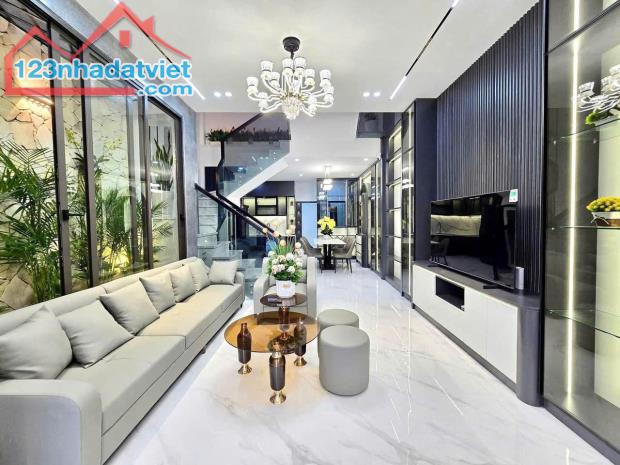 SIÊU PHẨM MỚI KHÂM THIÊN – THANG MÁY – VỊ TRÍ ĐẮC ĐỊA – 5 TẦNG ĐẸP –44M2 5T MT 4M CHỈ 7,9 - 4