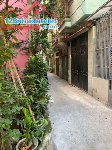 BÁN NHÀ THÁI HÀ, phân lô chỉ 230tr/m2 rẻ nhât Thái Hà. Ngõ rộng cực gần mặt phố